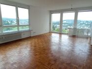 Ansprechende lichtdurchflutete 3-Zimmer-Wohnung mit Balkon Terrasse Panoramablick in Wetzlar barrierefrei 10 min. fußläufig z. Stadt - Hofheim (Taunus)