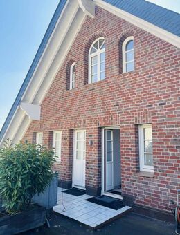 Helle, moderne Maisonette-Wohnung in einzigartiger Lage - Leverkusen
