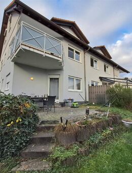 Attraktive Wohnung mit Terrasse, Hobbyraum und Gartenfläche in Gründau-Rothenbergen - Gründau