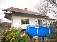 freistehendes Einfamilienhaus mit Kamin, Balkon, Garten, Terrasse und Parkplätzen - Hörselberg-Hainich