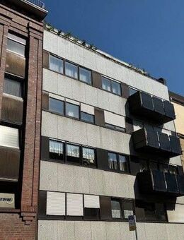 Seltene Gelegenheit: 4-Raum-Wohnung vis à vis des Adenauerplatz - Mönchengladbach