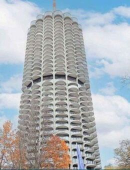 Hochwertig & Exklusiv: Panorama-Wohnung im Hotelturm, 25. Stock - Augsburg