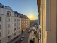 Wohntraum zwischen Haidhausen und Bogenhausen: kernsanierte Maisonettewohnung mit Dachterrasse - München