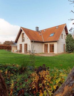 Landhaus mit Einliegerwohnung und Streuobstwiese - Vettweiß