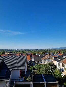 PROVISIONSFREI! 3-Zimmer-Dachgeschoss-Wohnung mit Balkon und Garage in Rauenberg-Malschenberg - Rauenberg