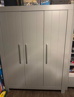 Kleiderschrank Marke Pinio Calmo Grau - Duisburg