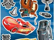 Komar Wandtattoo Cars3 - Größe 50 x 70 cm, selbstklebend, Wandsticker, Kinderzimmer