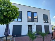 Total schicke 4-Zimmerwohnung/Büro/Praxis/Kanzlei mit großer Dachterrasse in Niederfüllbach - Niederfüllbach