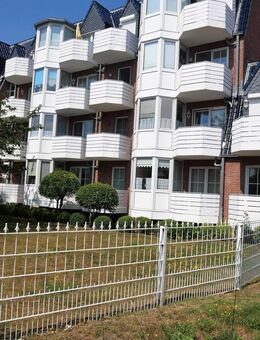 Gleich hinter dem Deich, auf Eigenland, wunderschöne super gepflegte 2-Zimmer-Wohnung mit 2 Balkonen! - Dahme