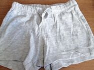 Graue Shorts - Gr. 68 - H&M - Pirmasens