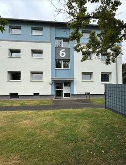 Gemütliche 2,5 Zimmer.-Wohnung mit Balkon! - Leverkusen