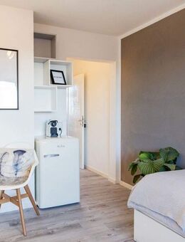 Penthouse mit drei Studenten Apartments in idealer Lage in Freiburg - Freiburg (Breisgau)