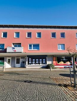 Kapitalanlage/Rendite - Mehrfamilienhaus in bester Innenstadtlage - 6 Wohnungen & 3 Gewerbeeinheiten - Husum (Schleswig-Holstein)