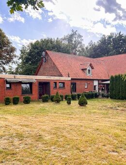 Sanierungsobjekt für die Verwirklichung Ihrer kreativen Ideen mit Haupt und Nebenhaus - Neustadt (Rübenberge)