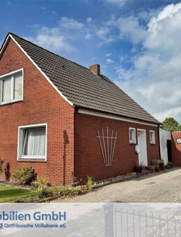Einfamilienhaus mit Garage und großzügigem Grundstück - Weener