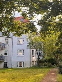 Sonnige Eigentumswohnung in wunderschöner Stadtvillen-Wohnanlage - Berlin