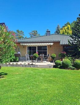 Liebevoll angelegtes Grundstück mit ansprechendem Bungalow und 100 qm Nebengelass - Wandlitz