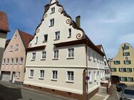 Historisches Mehrfamilienhaus versprüht viel Charme in zentraler Altstadtlage - Oettingen (Bayern)