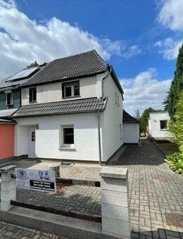 +++ Schöne Doppelhaushälfte mit großen Grundstück in Granschütz +++ - Hohenmölsen