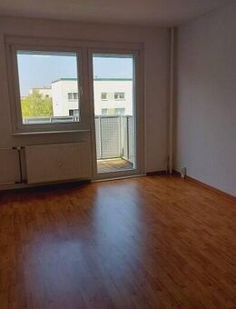moderne 3 Raumwohnung mit Balkon - Leipzig