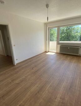 Top- Lage, schöne, ca. 53 qm Wohnung, 2 Zi.+je 1 Balkon+alle Räume mit Fenster - Bad Nauheim