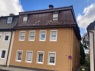 Traunsteiner Stadthaus mit begrüntem Innenhof - 2 Min zum Stadtpl. - 3 Wohnungen - ca 400qm Grundst. - Traunstein