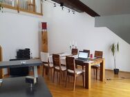 Helle, sehr gepflegte Galeriewohnung in ruhiger, gut angebundener Lage - Obertraubling
