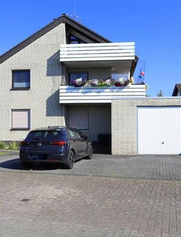 PROVISIONSFREI ! Modernisierte DG-Wohng. zu 85 qm, 3 Zim., Balkon, 2 x Stellplätze in Werl-Westönnen - Werl