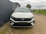 VW Taigo 1.5 DSG R-Line Pano Black Assist AHK 5J... - Hüttenberg