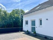 Neuwertige 3 bzw. 4-Zimmer-Maisonette-Wohnung mit Balkon und eigenem Hauseingang in Ratingen - Ratingen