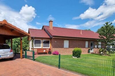 Bungalow mit Wintergarten und Carport in Walchum am See