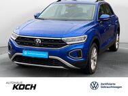 VW T-Roc, 1.5 TSI Life, Jahr 2023 - Schwäbisch Hall