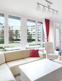 Pied-à-Terre mit Westloggia und Tiefgarage in zentraler Lage - Berlin