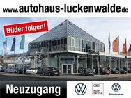 VW T-Roc, 1.5 TSI R-Line IQ R, Jahr 2022 - Luckenwalde