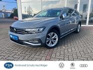 VW Passat Variant, 2.0 TDI Alltr, Jahr 2022 - Teterow