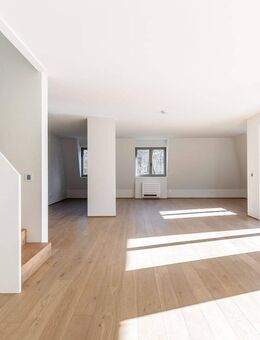 STUNNING // Dachgeschoss Maisonette mit 5 Zimmern - Neubau/Erstbezug - München