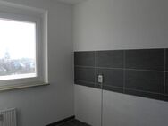 Sonnige, top gepflegte 2-Raumwohnung mit Balkon zu vermieten - Bernstadt (Eigen)