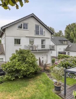 Wohnen wie im Haus: Maisonettewohnung mit 900 m² eigenem Garten in Breitscheid - Ratingen