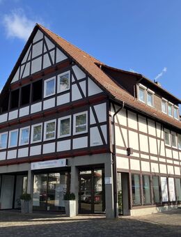 Repräsentatives Wohn- und Geschäftshaus im Ortskern von Wesertal-Oedelsheim - Oberweser