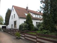 Idyllisch gelegenes 1-2 Familienhaus mit Terrasse, Garten, Do.-Garage und Stellplätzen, in ruhiger Lage von St.Ingbert-Rohrbach (Am Pfeifferwald) - Sankt Ingbert