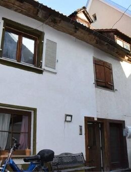 Denkmalgeschützt und Sanierungsbedürftig - Zwei Häuser in zentraler Lage von Staufen - Staufen (Breisgau)