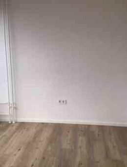 Gemütliche Singlewohnung mit Balkon in 2020 modernisiert - Hannover