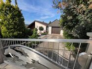 Einfamilienhaus in unverbaubarer Südhanglage mit Weitblick über Langenzenn - Langenzenn