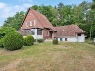 Klassisches 3,5-Zimmer-Rotklinkerhaus in gepflegtem Zustand in naturnaher Lage von Stelle-Büllhorn - Stelle
