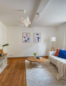 2-Zimmer-Dachgeschoss mit Garage in Bürgel - Offenbach (Main)