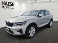 Volvo XC40, Core B3 EU6d, Jahr 2023 - Wiesbaden Kastel