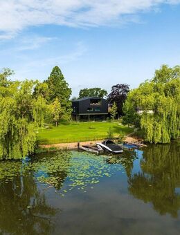 Wassergrundstück mit Stadtvilla in Hamburg-Mitte - Hamburg