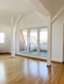 AUGEBAUTE DACHGESCHOSSWOHNUNG MIT BALKON | PROVISIONSFREI - Berlin