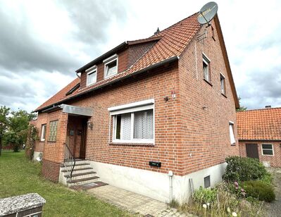 Einfamilienhaus mit Einliegerwohnung in Bienenbüttel