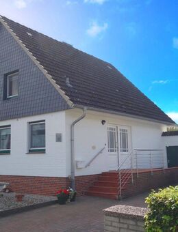 Gepflegtes Einfamilienhaus mit Garage in ruhiger Sackgassenlage in Haseldorf - Haseldorf